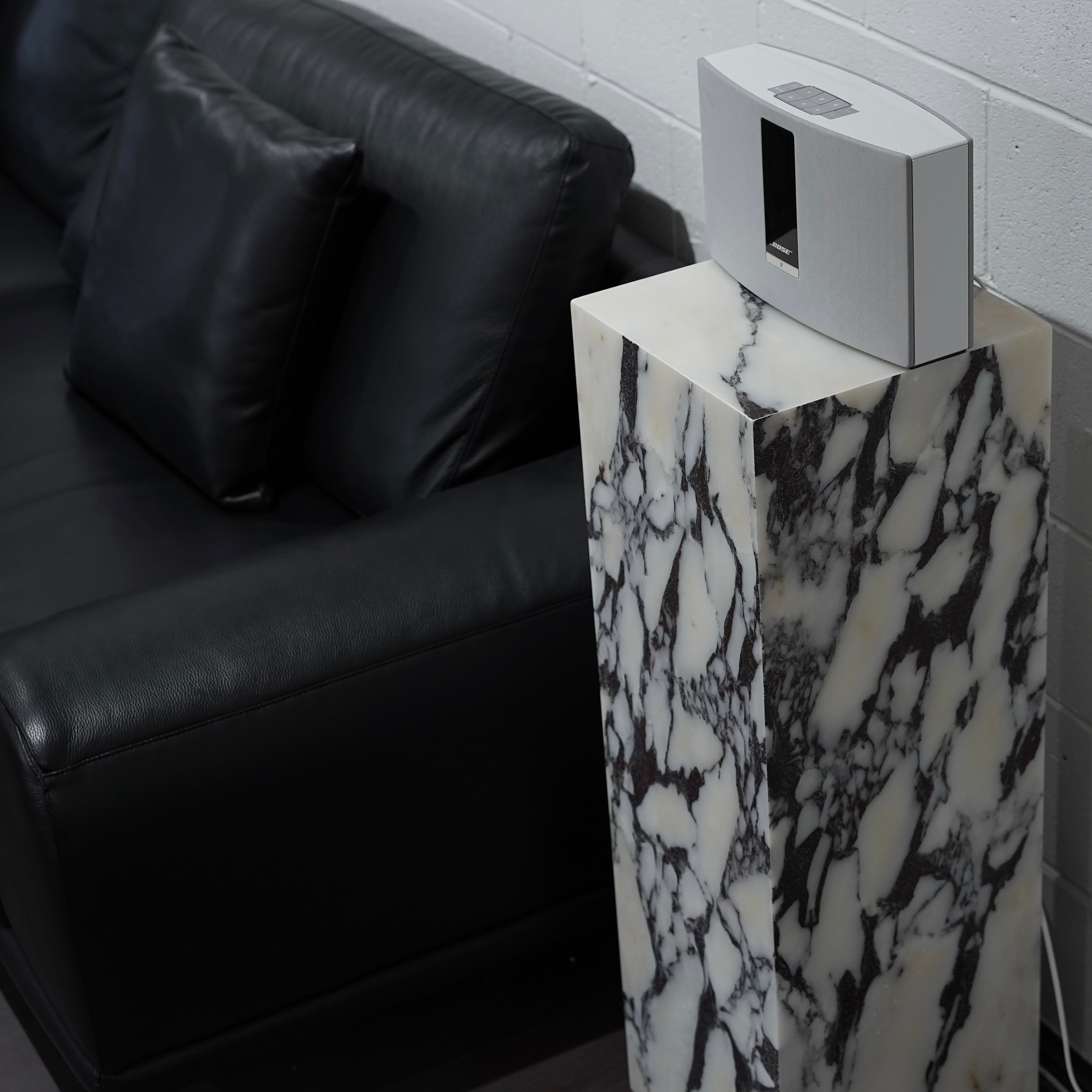 Calacatta Viola Marble Plinth