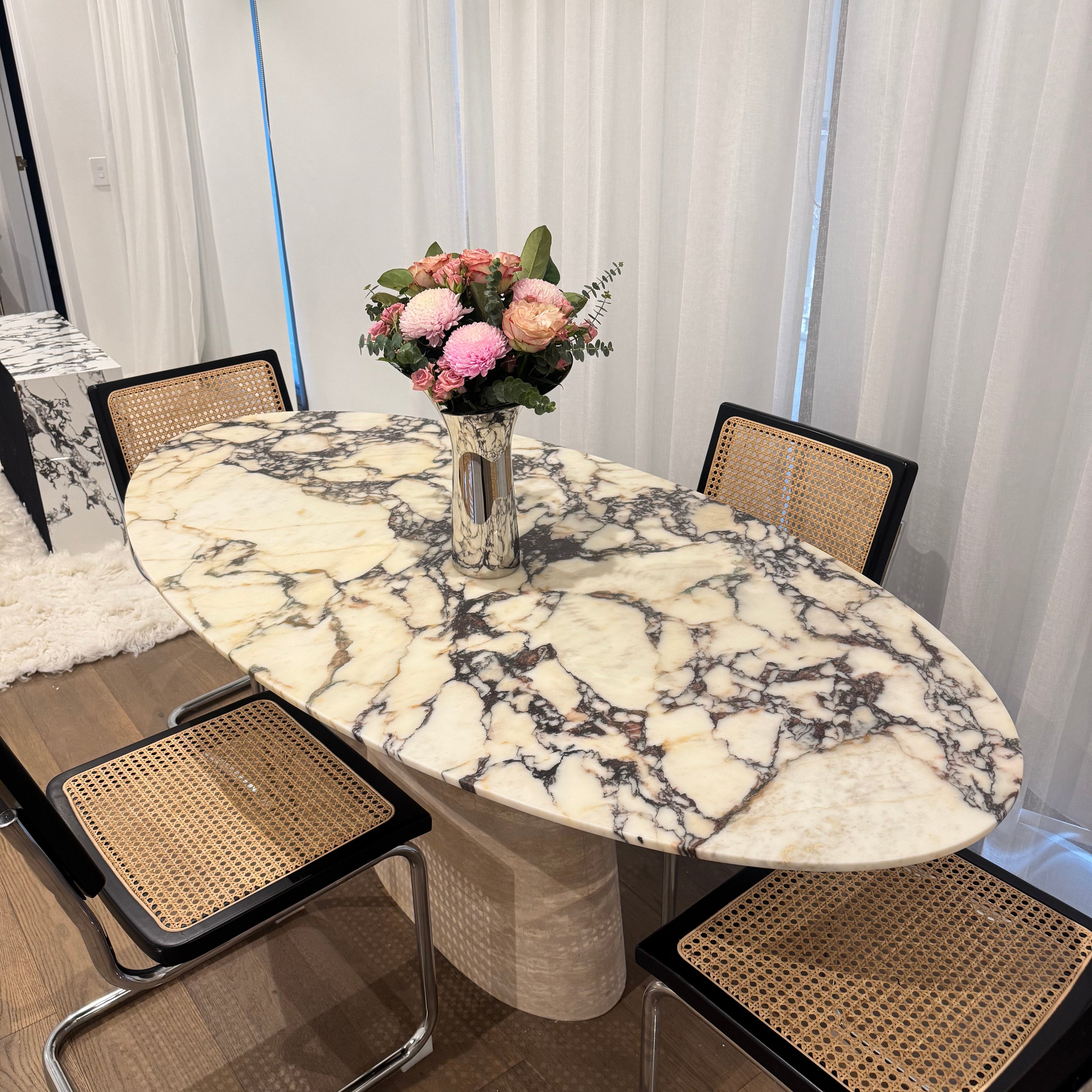 Round vs Oval Marble Tables: Which Shape is Right for Your Space?