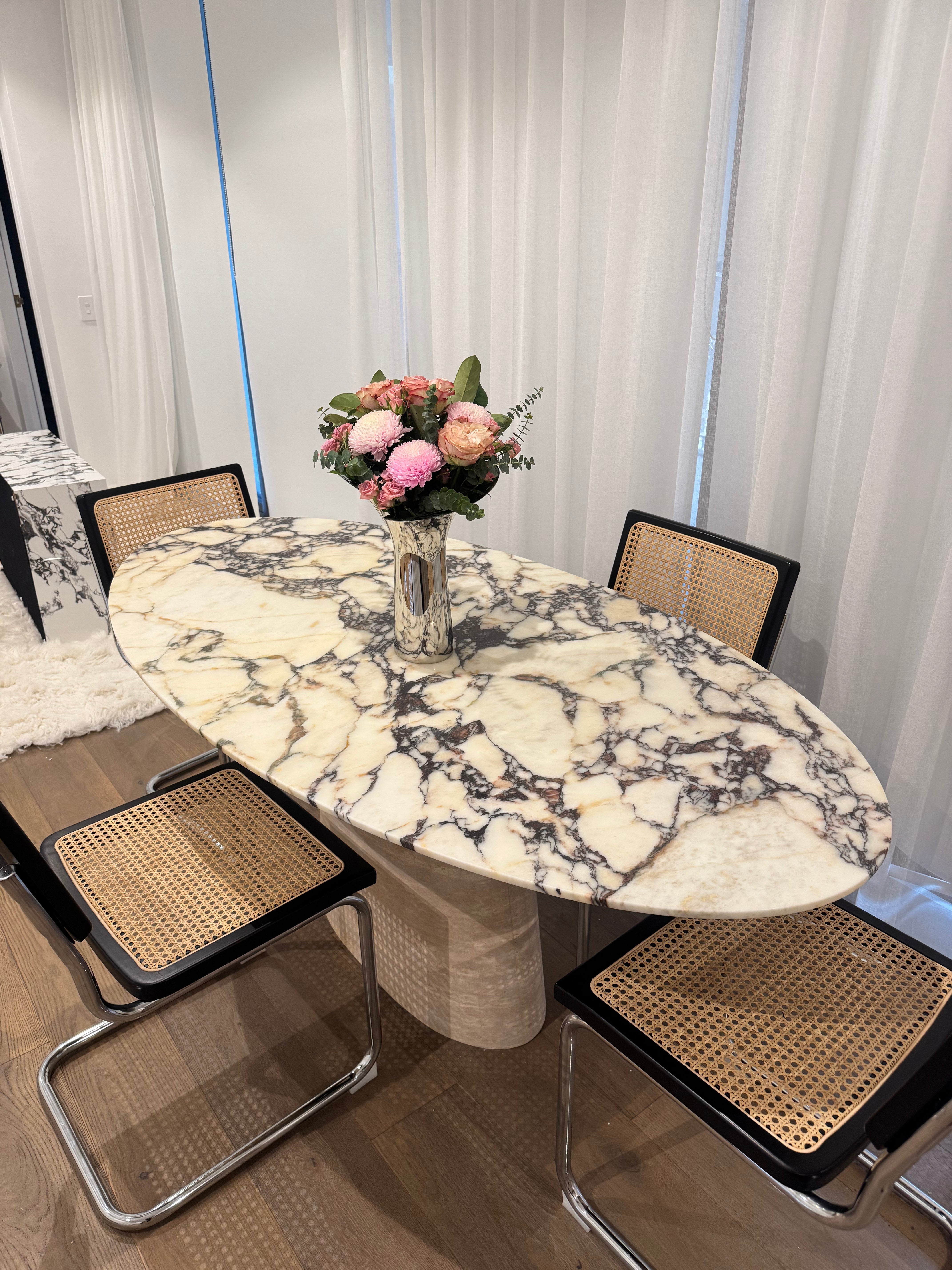 Round vs Oval Marble Tables: Which Shape is Right for Your Space?