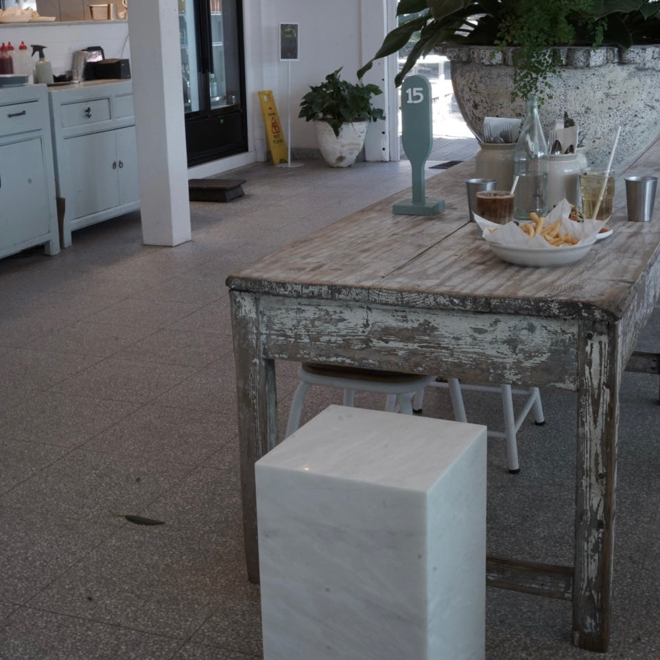 Best Marble Tables for Small Apartments