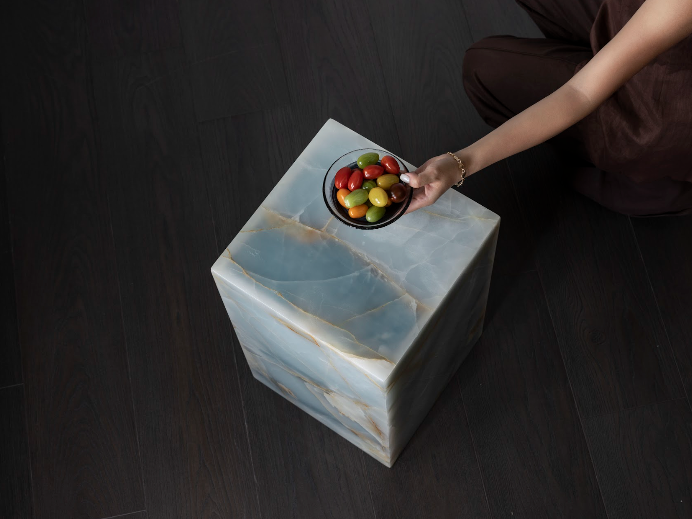 Your Guide to Coloured Marble Tables